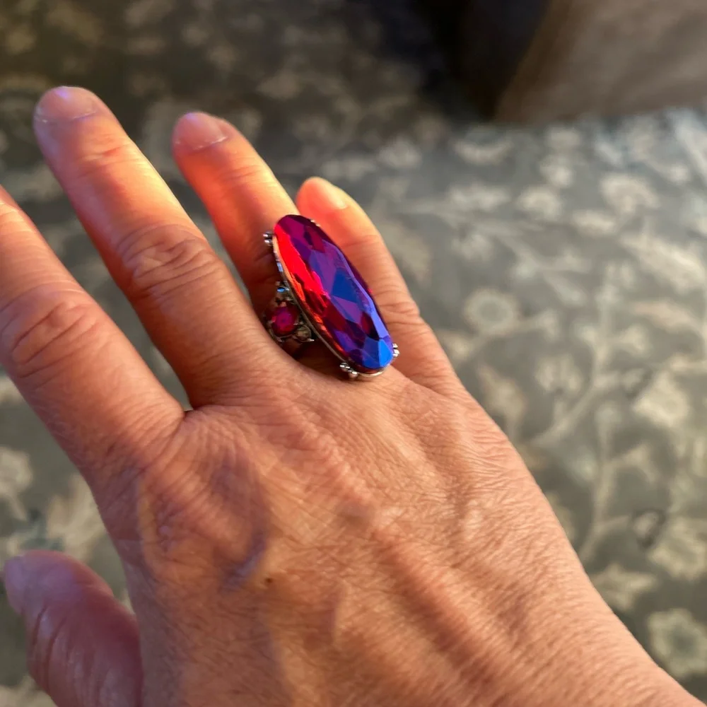 Statement Ring - Picture 3 of 3